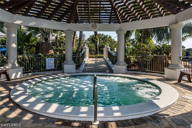 8340 Whisper Trace WAY 205, Naples, FL 34114