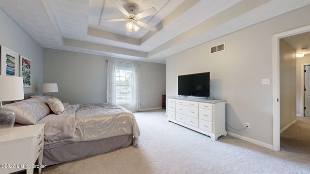 5302 Old Herring Pl, Crestwood, KY 40014