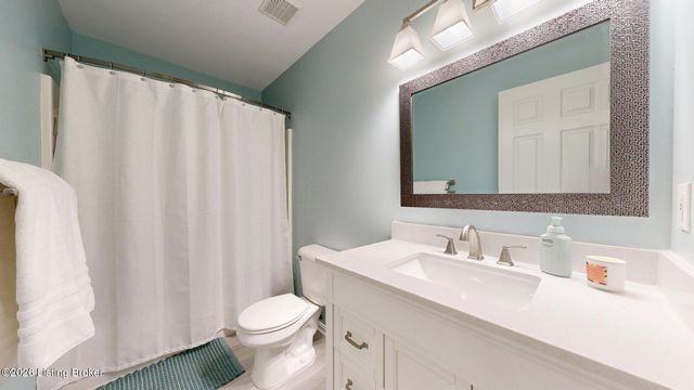 5302 Old Herring Pl, Crestwood, KY 40014