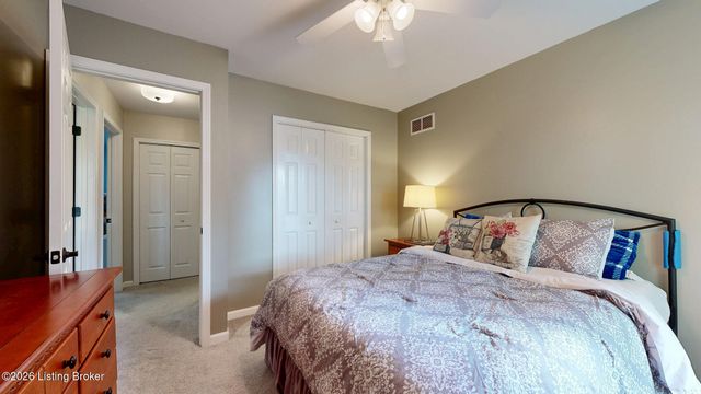 5302 Old Herring Pl, Crestwood, KY 40014