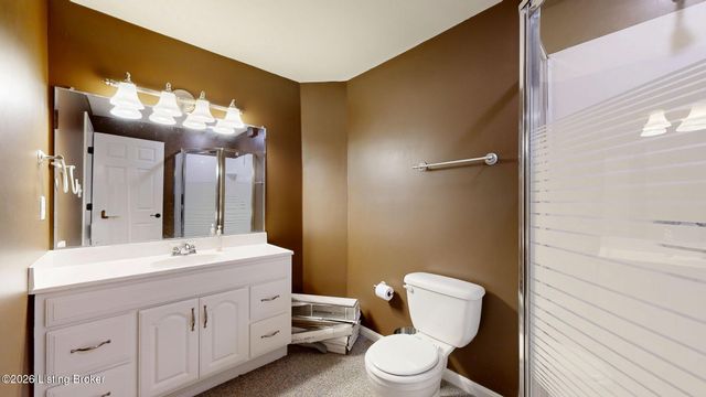 5302 Old Herring Pl, Crestwood, KY 40014