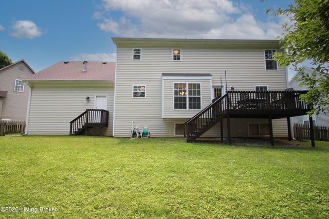 5302 Old Herring Pl, Crestwood, KY 40014