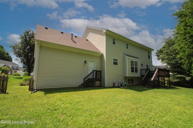 5302 Old Herring Pl, Crestwood, KY 40014