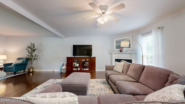 5302 Old Herring Pl, Crestwood, KY 40014