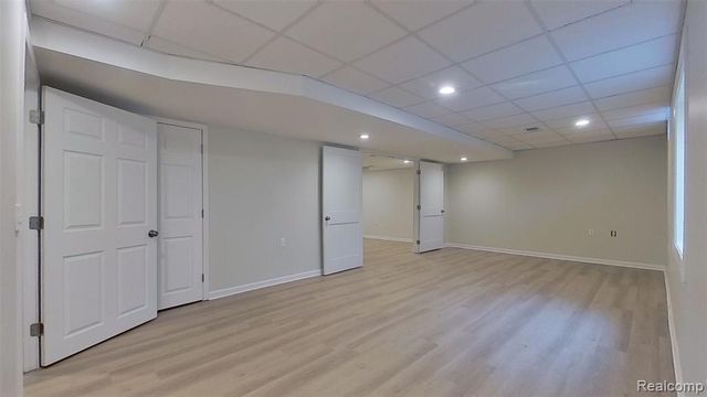 715 Lakeside Drive, Waterford, MI 48328