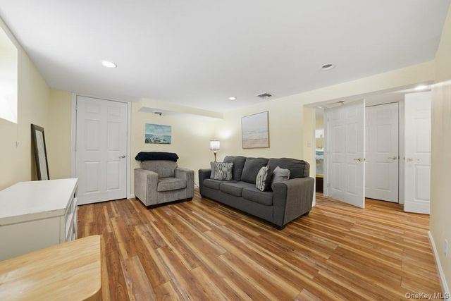 238 Kimball Terrace, Yonkers, NY 10704