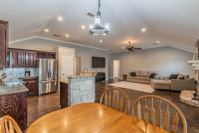 8159 Berkshire Drive, Fort Worth, TX 76137