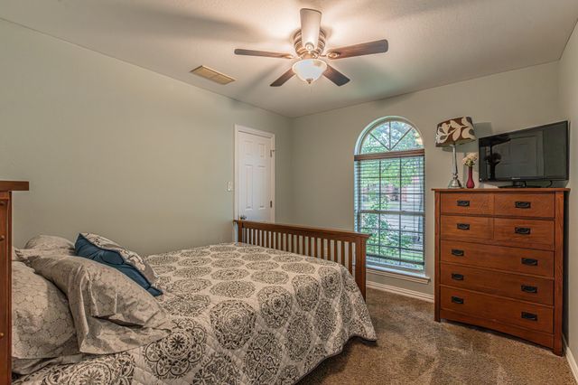 8159 Berkshire Drive, Fort Worth, TX 76137