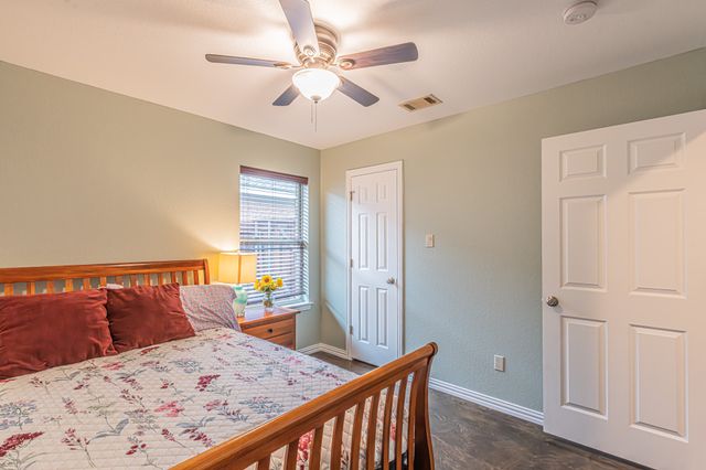 8159 Berkshire Drive, Fort Worth, TX 76137