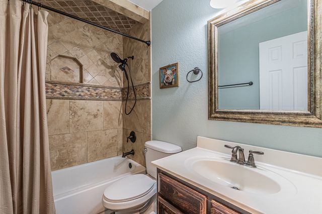 8159 Berkshire Drive, Fort Worth, TX 76137