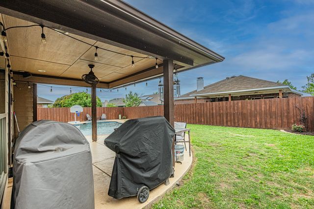8159 Berkshire Drive, Fort Worth, TX 76137