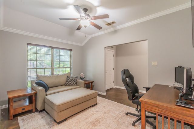 8159 Berkshire Drive, Fort Worth, TX 76137