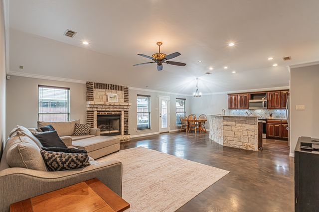 8159 Berkshire Drive, Fort Worth, TX 76137