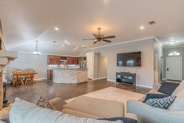 8159 Berkshire Drive, Fort Worth, TX 76137