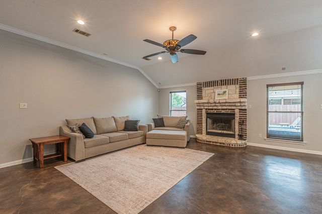 8159 Berkshire Drive, Fort Worth, TX 76137