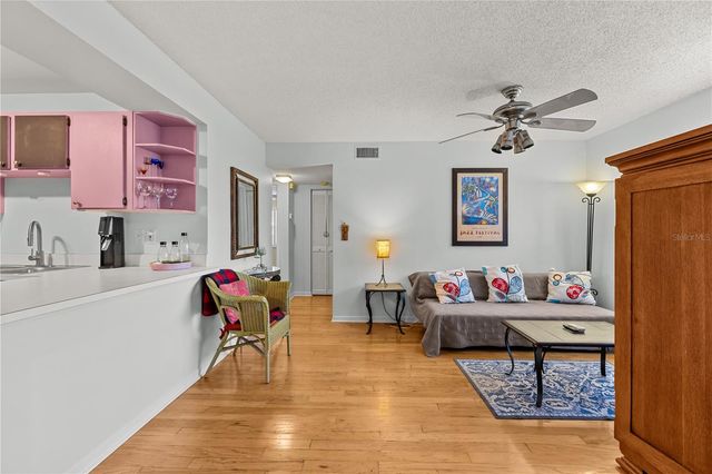 607 S WESTLAND AVENUE 1, Tampa, FL 33606