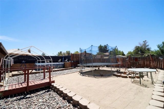 17831 Pitache Street, Hesperia, CA 92345
