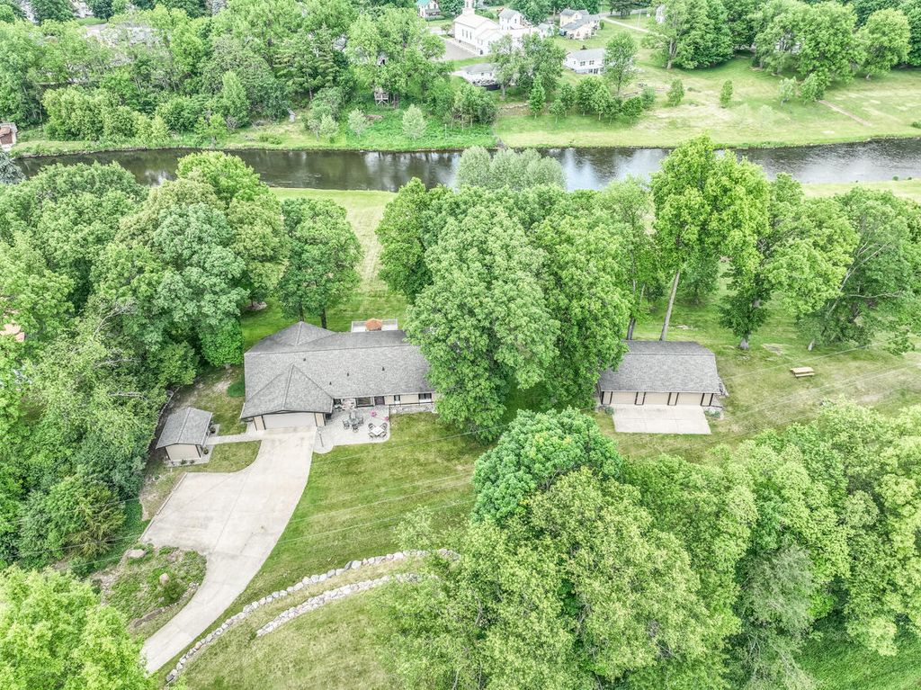 173 S Main Street, Ceresco, MI 49033