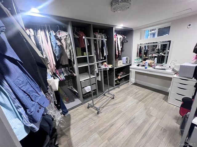 286 Beachview Street B, Copiague, NY 11726