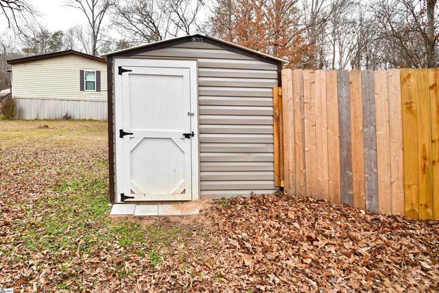 141 Lone Eagle Way, Iva, SC 29655