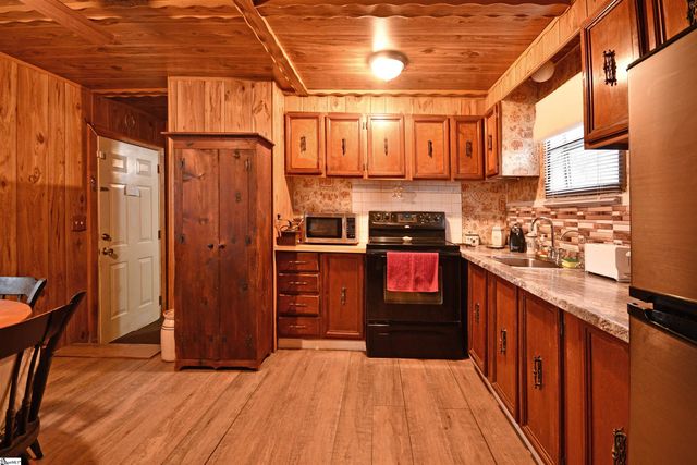 141 Lone Eagle Way, Iva, SC 29655