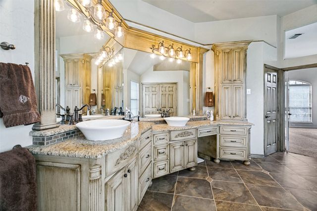 2307 Still Point Lane, Colleyville, TX 76034