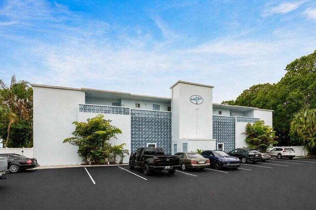 628 Southwind Circle 8, North Palm Beach, FL 33408