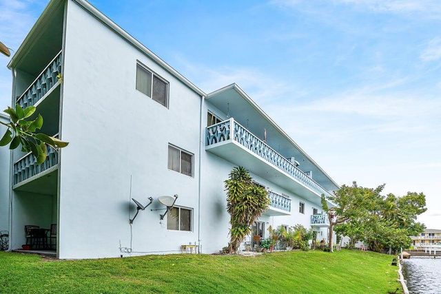 628 Southwind Circle 8, North Palm Beach, FL 33408