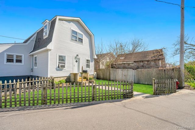 64 West Avenue, Lawrence, NY 11559