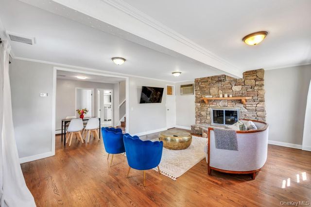 64 West Avenue, Lawrence, NY 11559