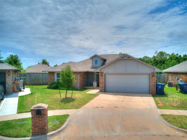 10724 SW 30th Street, Yukon, OK 73099
