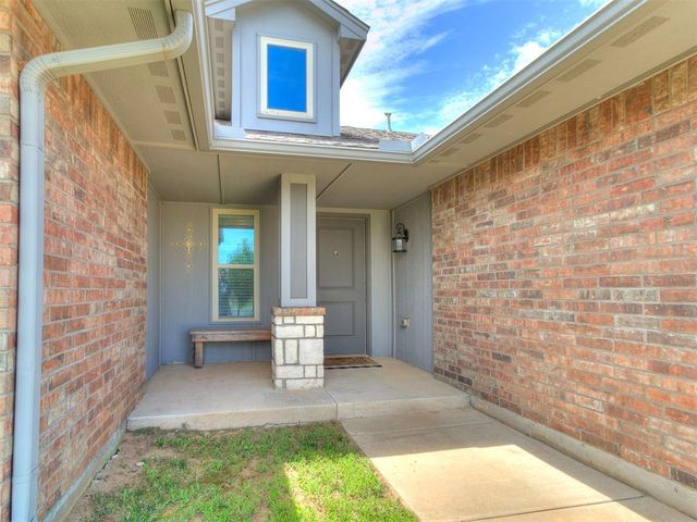 10724 SW 30th Street, Yukon, OK 73099