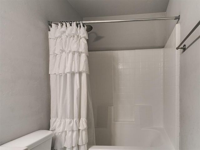 10724 SW 30th Street, Yukon, OK 73099