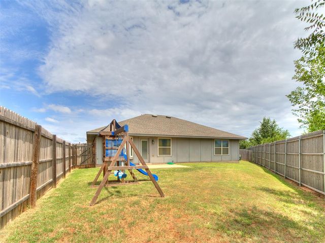 10724 SW 30th Street, Yukon, OK 73099
