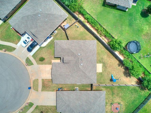 10724 SW 30th Street, Yukon, OK 73099