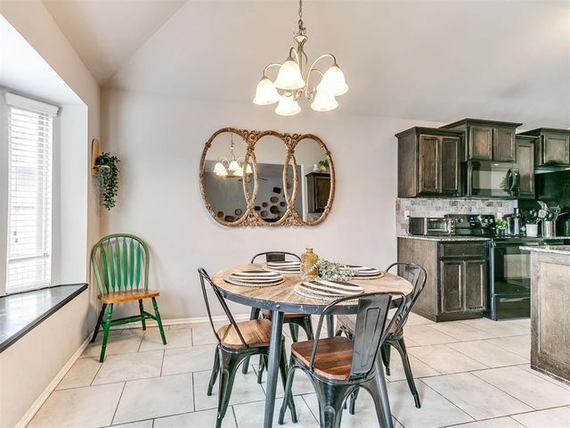 10724 SW 30th Street, Yukon, OK 73099