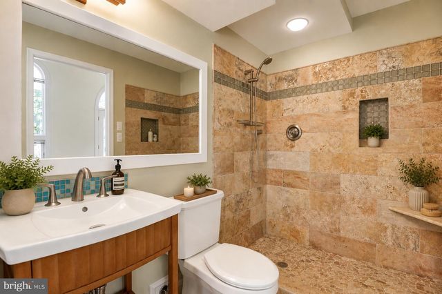 11501 SKIPWITH LN, Potomac, MD 20854