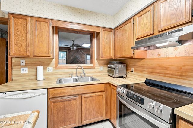 309 DEVONSHIRE Lane, Orange Park, FL 32073