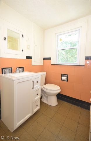 928 Delia Avenue, Akron, OH 44320