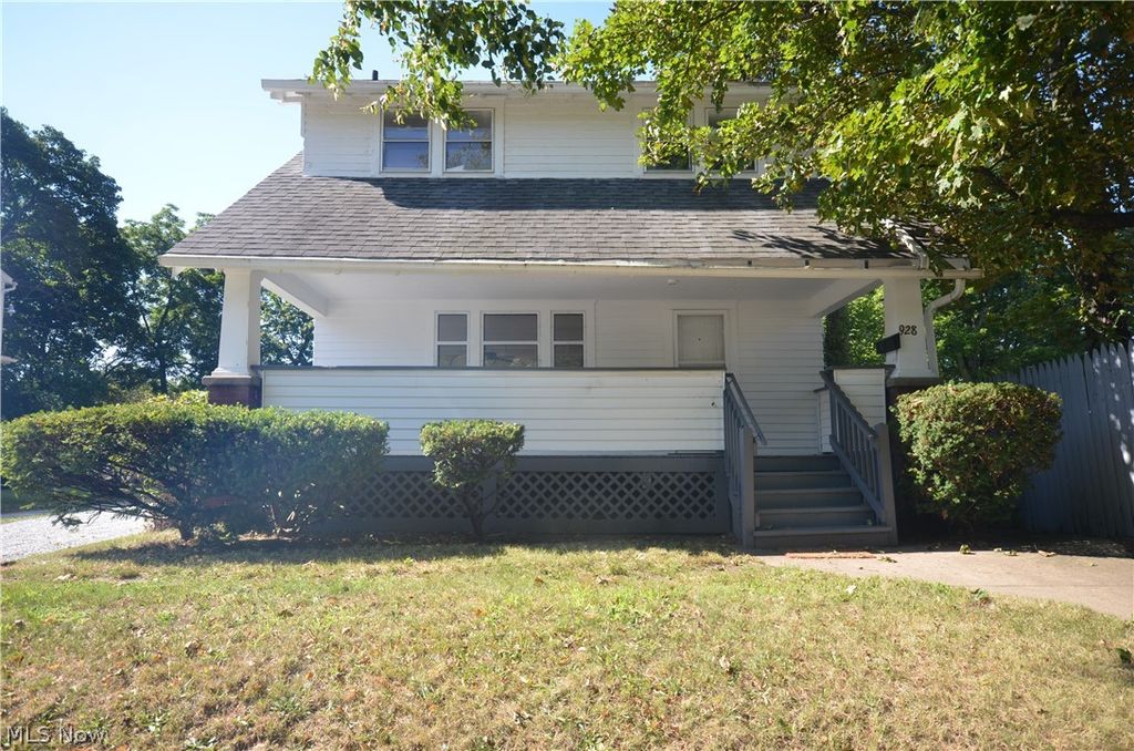928 Delia Avenue, Akron, OH 44320