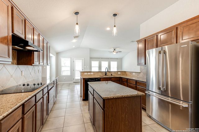 23702 Misty Peak, San Antonio, TX 78258