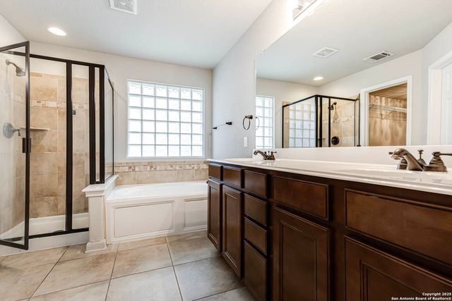 23702 Misty Peak, San Antonio, TX 78258