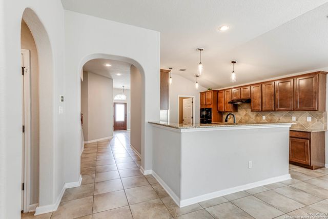 23702 Misty Peak, San Antonio, TX 78258