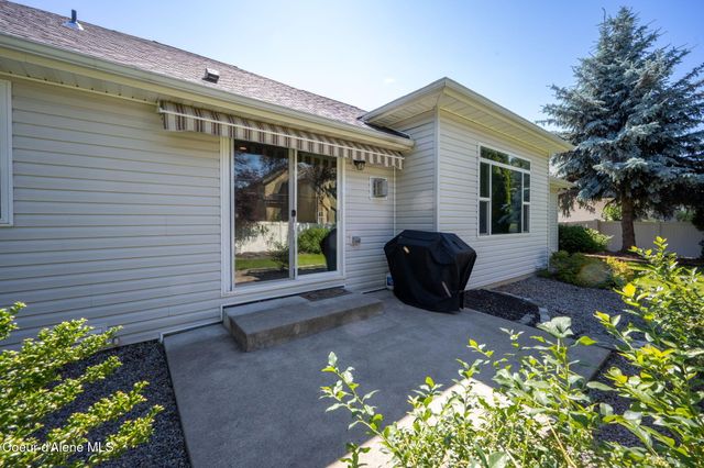 11393 N Rocking R RD, Hayden, ID 83835