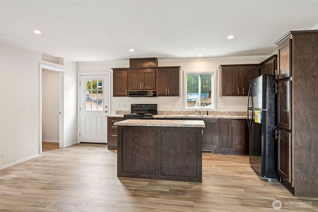 205 E 7th Street E, Bucoda, WA 98530