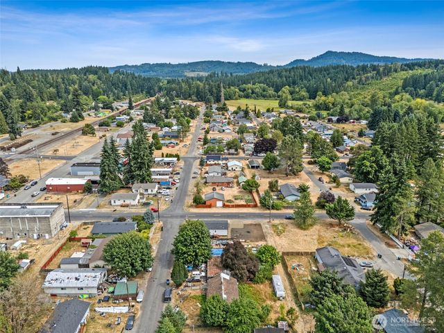 205 E 7th Street E, Bucoda, WA 98530