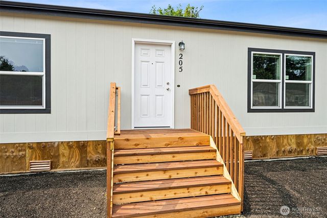 205 E 7th Street E, Bucoda, WA 98530