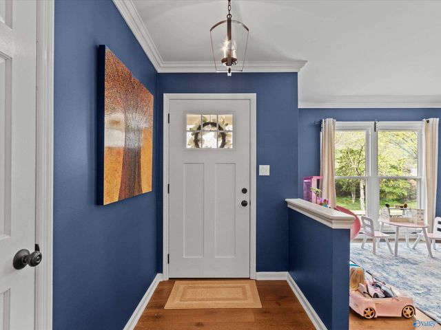 7807 Valley Bend Drive, Huntsville, AL 35802