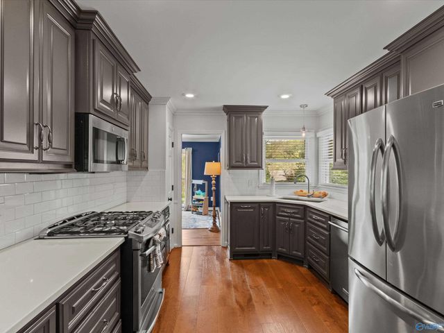 7807 Valley Bend Drive, Huntsville, AL 35802