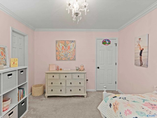 7807 Valley Bend Drive, Huntsville, AL 35802